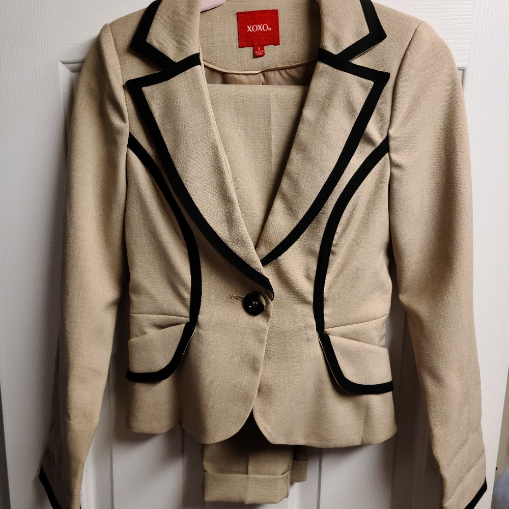 Pants Suit